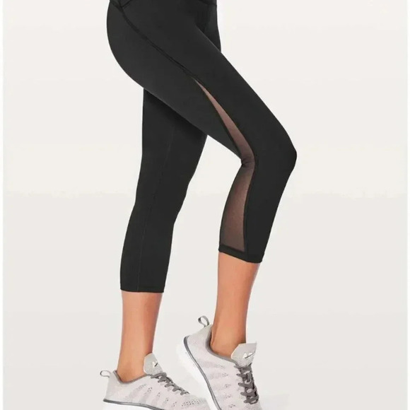 Lululemon Train Times Crop Cropped Pants Leggings Black Mesh Panels 21" Size 4 - Picture 7 of 11